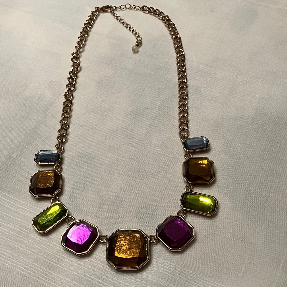 VINTAGE NRQ GOLD TONE MULTICOLOR AND FACETED LARGE RHINESTONES - Picture 5 of 11